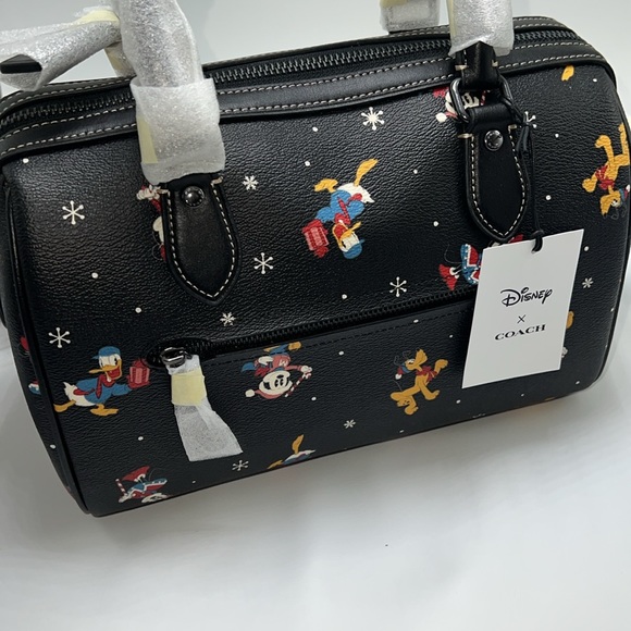 ❤️NWT DISNEY X COACH ROWAN SATCHEL BAG W/ HOLIDAY PRINT - Picture 11 of 14